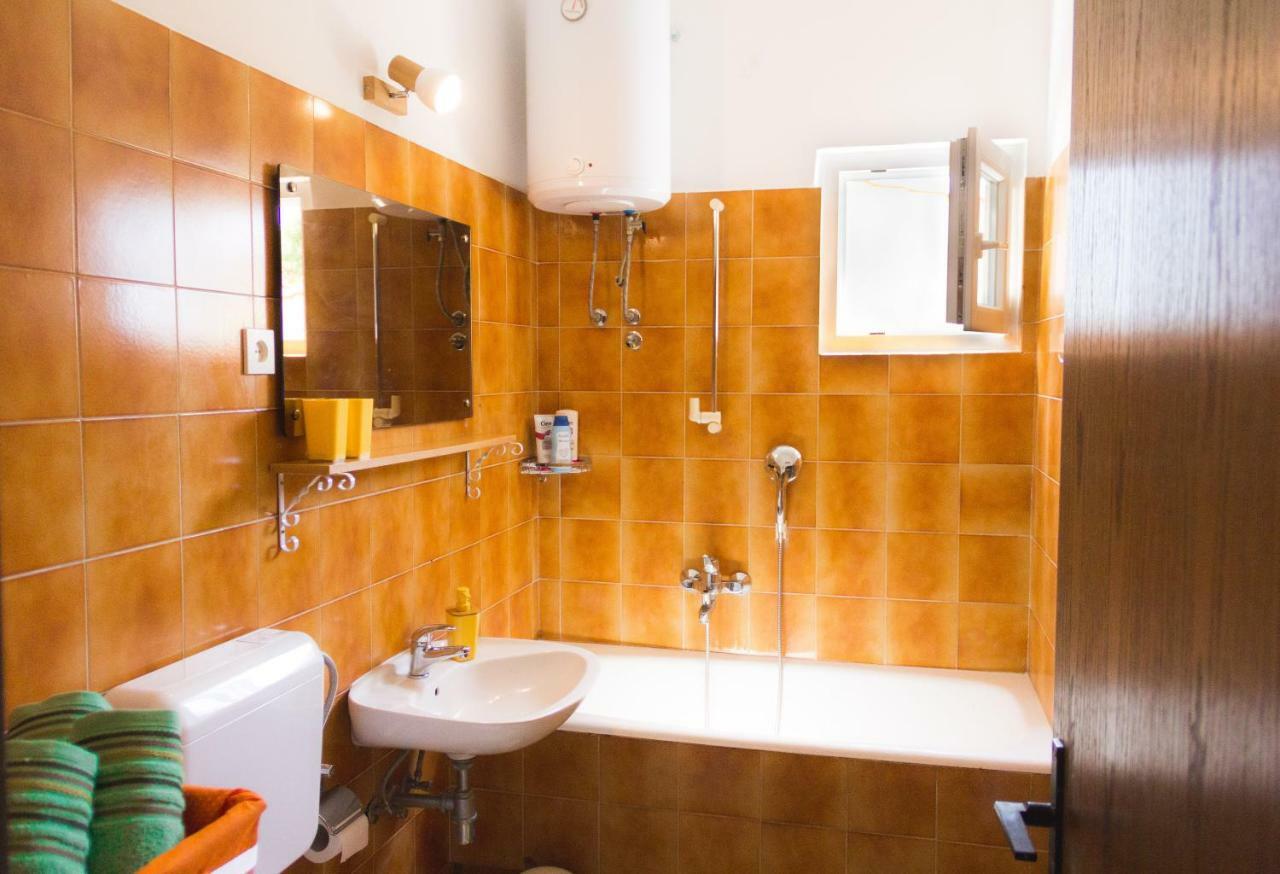Holiday Home Laurea Supetar Extérieur photo